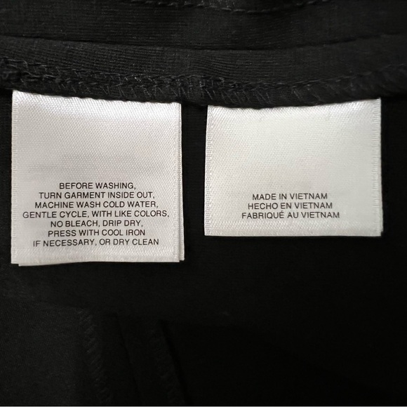 Anne Klein Black Blazer with Gold Lion Head Buttons - Picture 10 of 11